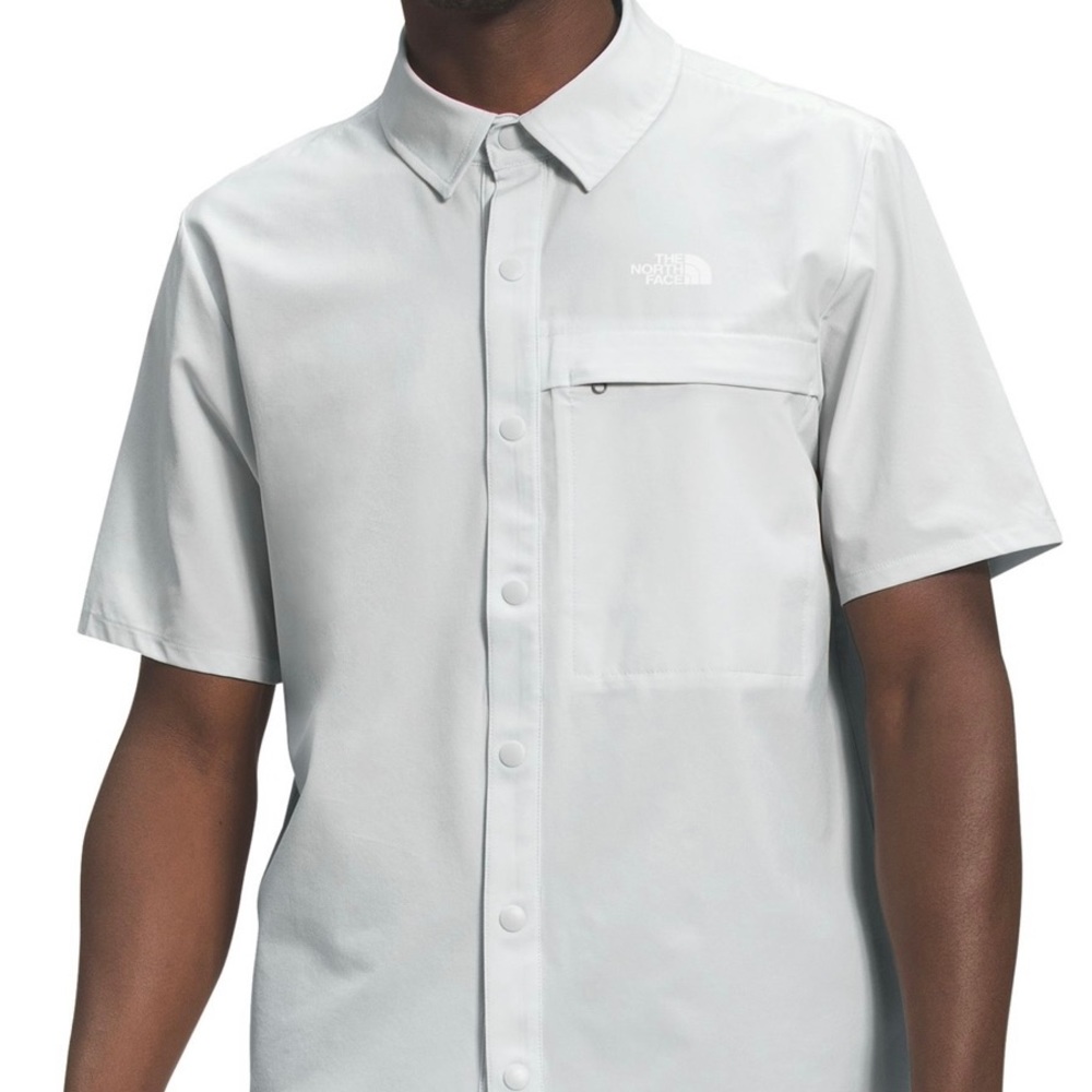NWT Mens Tin Gray North Face First Trail Short Sleeve Snap Up Shirt SZ Small
